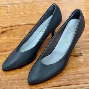 G Wiz Wendy Heels, 3” Slate Gray Leather, Size 7